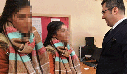 2 genç kızı dağa kaçırmak isteyen PKK’lı teröristler yakalandı