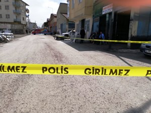 Erzurum’da polis merkezi yanında semt pazarında silahlı kavga