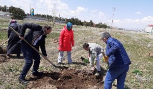 ETÜ’de "Geleceğe Nefes" projesiyle yeni fidanlar toprak ile buluştu