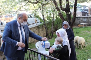 Erzurum’da çocuklara bayram sevinci ‘Arafalık’la yaşatılıyor