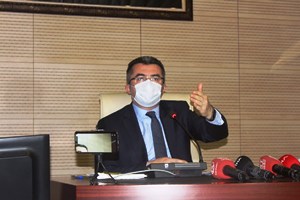 Vali Memiş: “Erzurum’da maskesiz sokağa çıkmak kesinlikle yasak”