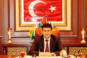 Çat Belediye Başkanı Melik Yaşar’dan Mevlid Kandili ve Cumhuriyet Bayramı mesajı