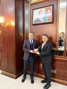 Azerbaycan'dan KGK Genel Başkanı Dim'e büyük onur