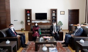 Yeşilay Erzurum Şubesi yönetiminden Rektör Çakmak’a ziyaret