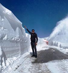 Erzurum’da adam boyu kar