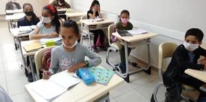 Afgan çocuklara Türkçe eğitimi