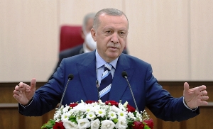 Cumhurbaşkanı Erdoğan beklenen müjdeyi duyurdu: KKTC'ye cumhurbaşkanlığı külliyesi inşa edilecek
