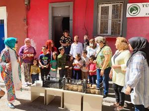 Türk Anneler Derneğinden Aşure dağıtımı