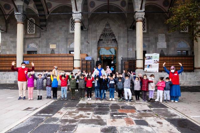 Miniklerden Camii ziyareti