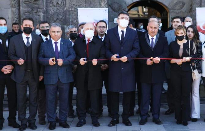 Erzurum’da Karabağ zaferi fotoğraf sergisi