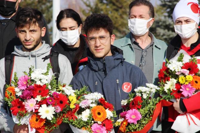 Olimpiyat kotası alan Furkan, başarısını davul zurna eşliğinde oynayarak kutladı