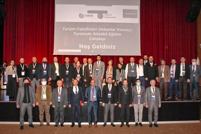 Atatürk Üniversitesi ev sahipliğinde Turizmde Nitelikli Eğitim Çalıştayı düzenlendi