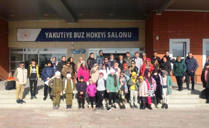 İranlılar Yakutiye Buz Hokeyi Salonuna hayran kaldı