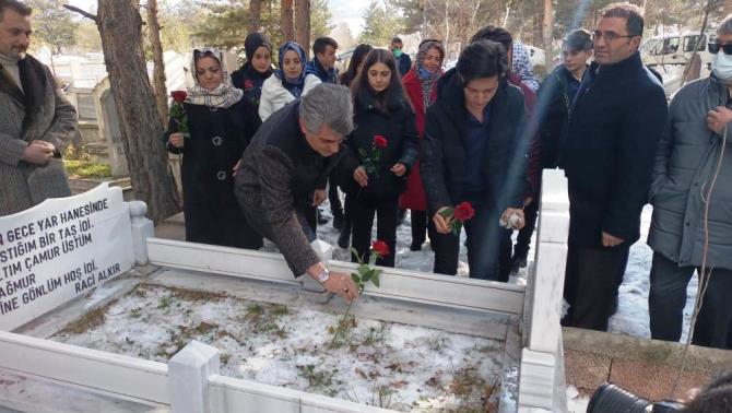 Türkü Paşa mezarı başında anıldı