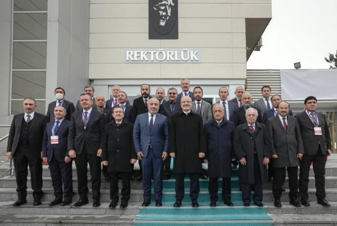 YÖK Başkanı Prof. Dr. Erol Özvar, Atatürk Üniversitesi ev sahipliğinde düzenlenen çeşitli programlara katıldı