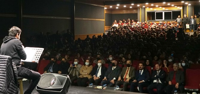 BÜYÜKŞEHİR’İN KÜLTÜR VE SANAT ETKİNLİKLERİ KENTTE YOĞUN İLGİ GÖRÜYOR