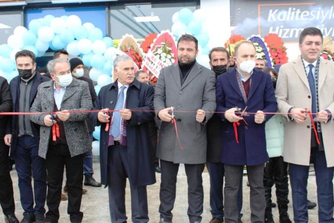 Düzgün market 21’inci şubesini törenle açtı