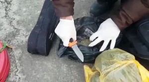 İzne çıkan uzman çavuş valiz içine sakladığı 10 kilo 50 gram uyuşturucu maddesi ile yakalandı