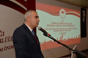 Vali Memiş, 10 bin çiftçimize bin ton yem bitkisi tohumu dağıttık