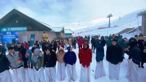 AK Gençlik’ten Palandöken’de kar festivali