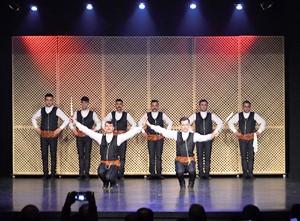 "Bir İstiklal Şehri Erzurum" tiyatro gösterisi yoğun ilgi gördü