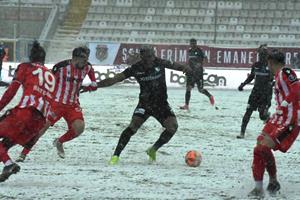 BB Erzurumspor: 1 Samsunspor: 2