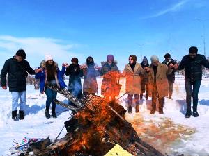 Yakutiye Gençlik Merkezi’nde nevruz ateşi