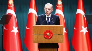 Deterjan, sabun, tuvalet kağıdı, bebek bezi, süt, yeme, içme! Cumhurbaşkanı Erdoğan canlı yayında müjdeleri peş peşe duyurdu...