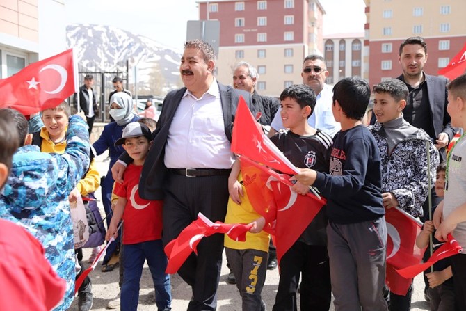 Palandöken Belediyesi’nden ilk iftarım çocuk şenliği