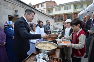 Erzurum Valisi Memiş, iftarda hafızlarla bir araya geldi