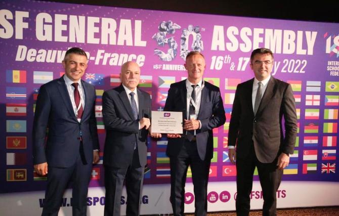 Fransa’da ISF Wınter Games 2023’ün bayrağı devralındı