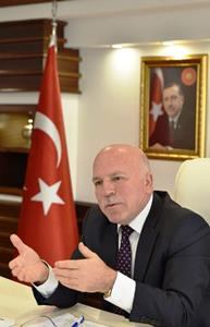 Türkiye’nin en başarılı belediye başkanı Mehmet Sekmen’e bir ödül daha