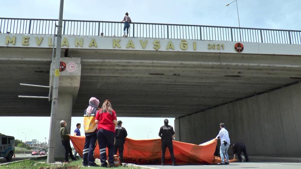 Erzurum'da trafiğin yoğun olduğu köprüde intihar girişimi