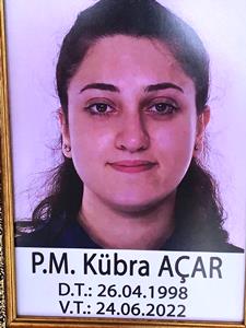 Astsubay sevgilisi tarafından silahla öldürülen polis Kübra Açar son yolculuğuna uğurlandı