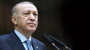 Asgari ücret zammı ve Kurban Bayramı tatili! Cumhurbaşkanı Erdoğan canlı yayında müjdeleri peş peşe duyurdu...