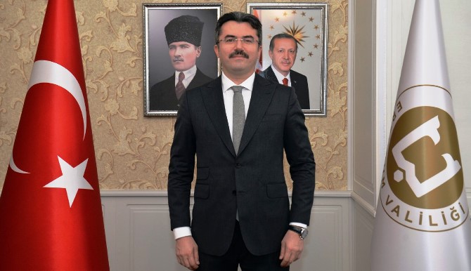 VALİ MEMİŞ: ' BAĞIMSIZLIK MEŞALESİNİN ATEŞLENDİĞİ  KADİM ŞEHİR ERZURUM