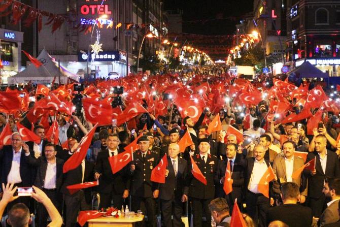 Erzurum, 15 Temmuz’da yine tek yürek oldu