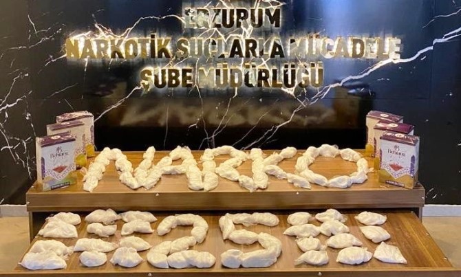 İran üzerinden gelen yolcu otobüsünde 8 kilo 50 gram metamfetamin ele geçirildi