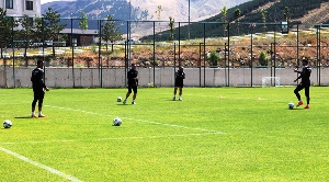 Erzurum'u tercih ettiler..Gürcistan'ın futbol kulüpleri sezon hazırlıklarını Erzurum'da yapacak...