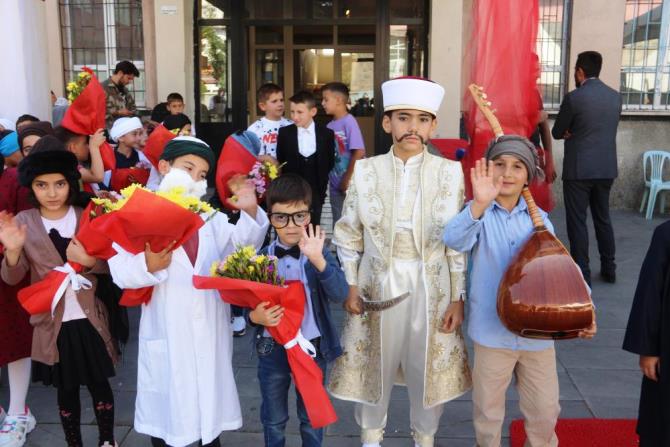 ‘Tarih Yazan Çocuklar’ projesi Erzurum’da uygulanmaya başladı