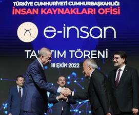 Rektör Çomaklı’ya Cumhurbaşkanı Erdoğan’dan bir haftada ikinci ödül