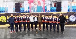 Büyükşehir’in halk oyunları ekibi Türkiye şampiyonu oldu