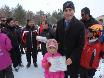 Yakutiye Belediyesi çocuklara kayak sporunu sevdirdi