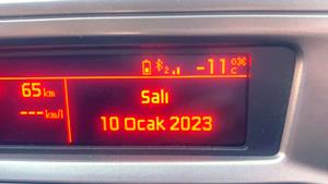 Hava sıcaklığının eksi 11’e düştüğü Erzurum’da her yer buz tuttu