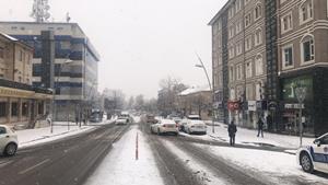 Erzurum’da beklenen kar geldi
