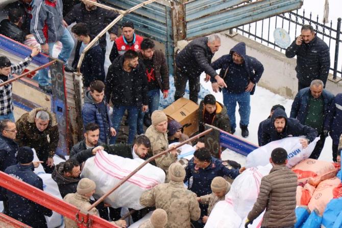 Oltu'da yardım seferberliği