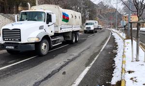 Azerbaycan’ın 14 araçlık insani yardım konvoyu deprem bölgesine gidiyor