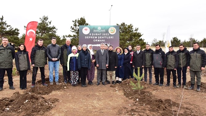 ETÜ kampüsüne 6 Şubat deprem şehitleri anısına fidan dikildi