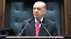 Cumhurbaşkanı Erdoğan: Elektrikte tüm abone gruplarında nisan ayından itibaren yüzde 15 indirime gidiliyor