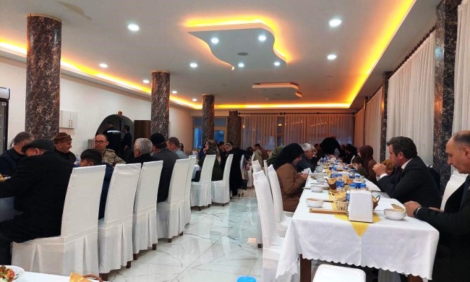 Pasinler’de şehit ve gazi ailelerine iftar yemeği